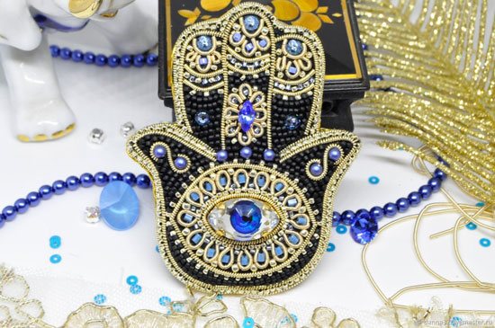Main de Fatima avec l'œil d'Horus