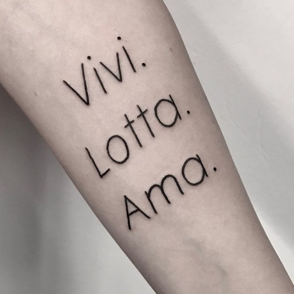 Les plus beaux mots en italien pour nik, nom de magasin, marque, femme, homme, tatouage