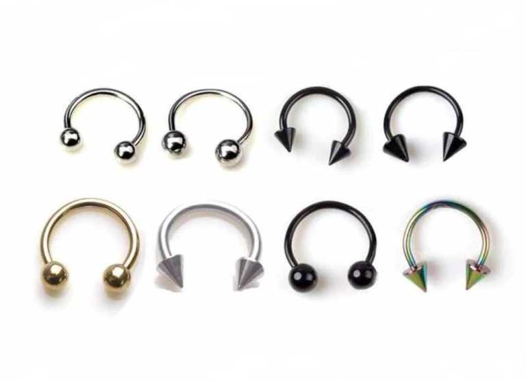 Perçage du septum - technique de perçage, choix des bagues, boucles d'oreilles et autres bijoux, photos amusantes de notre travail
