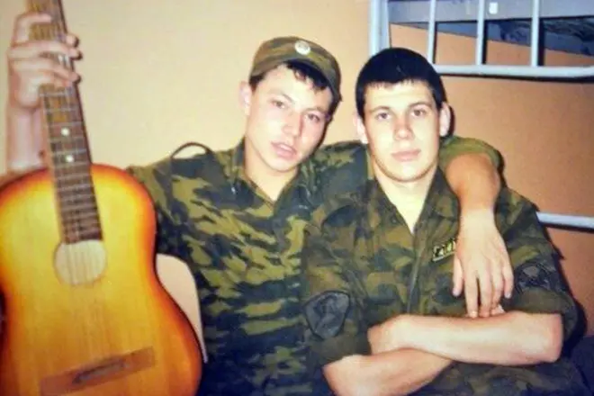 Seryozha Mestniy dans l'armée