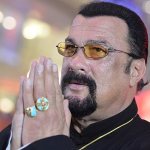 Seagal est vraiment notre homme maintenant.
