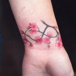 Symbole de l'infini au poignet