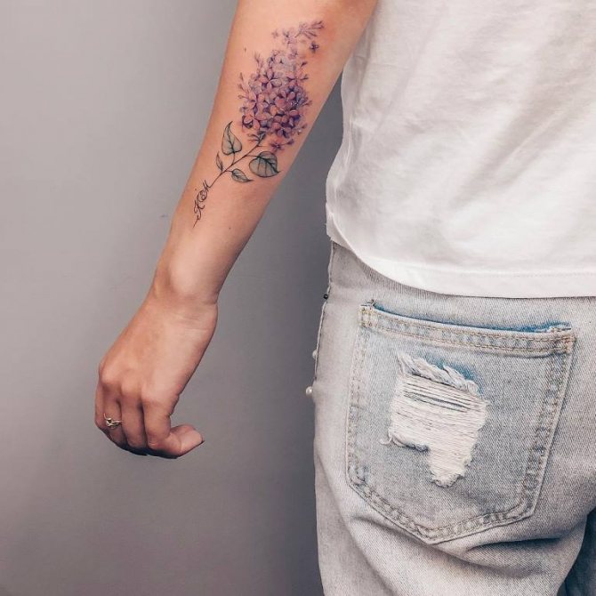 tatouage lilas