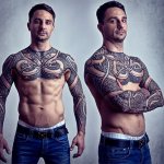 Motifs scandinaves sur un homme (photo)