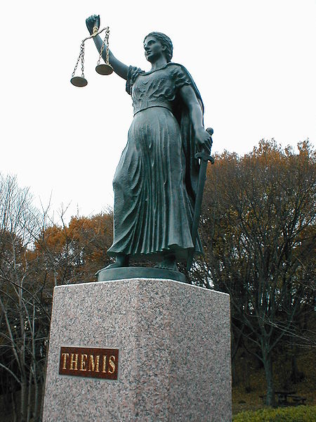 Sculpture de Thémis