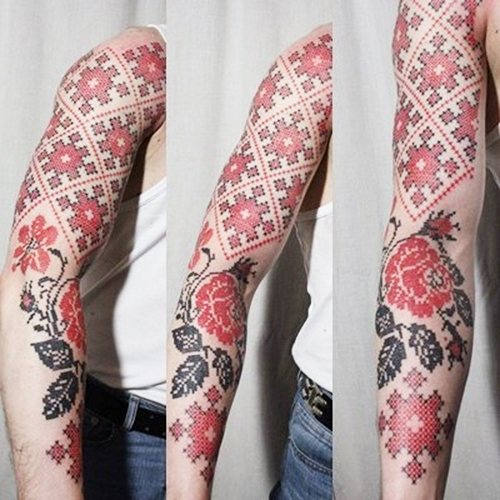 Ornements et motifs slaves pour les tatouages. Pochoirs, dessins pour filles, hommes. Photo