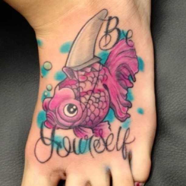 Tatouage sur le pied poisson