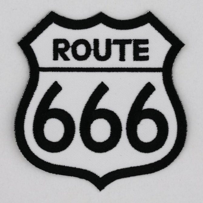 Tatouage 666 (47 photos) - signification, motifs de tatouage amusants sur le visage, sur le front, le cou, la main