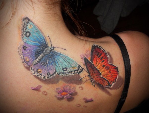 Tatouage de papillon. Signification pour les filles, photos, croquis sur la taille, le bras, le cul, le cou, la jambe, l'épaule.
