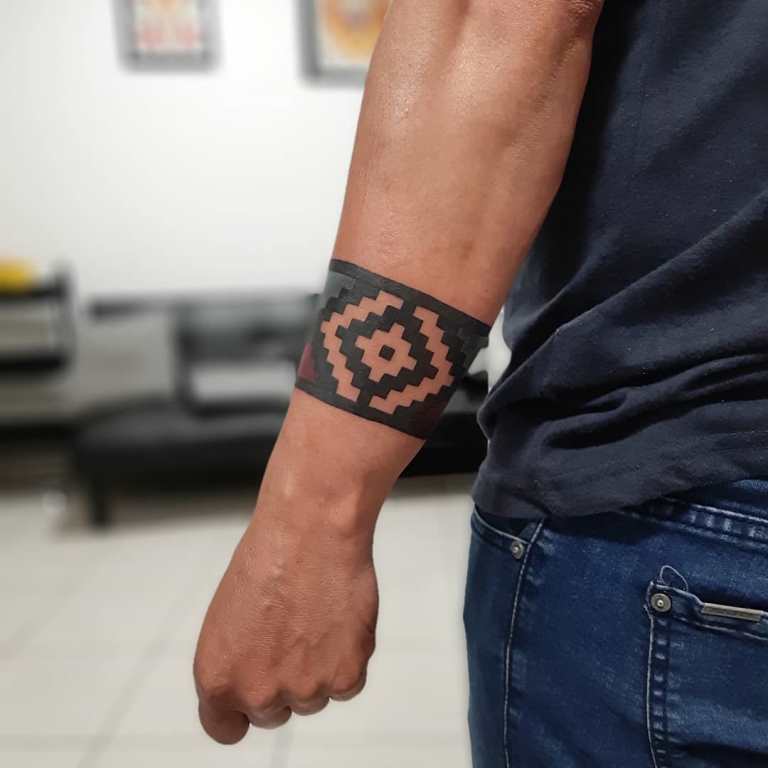 bracelet de tatouage pour homme