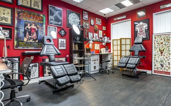 Tatouage chicano (Chicago) pour les hommes, pour les filles. Signification, photo : manche, avant-bras, poignet, épaule