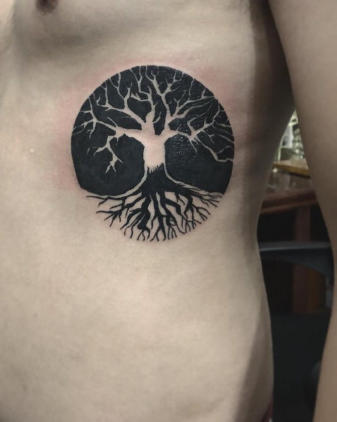tatouage d'arbre
