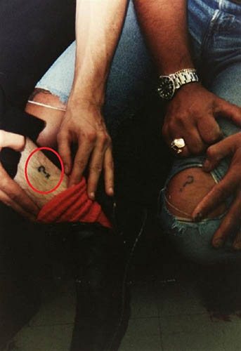 Les tatouages de Johnny Depp. Photos sur son bras, son dos, sa main