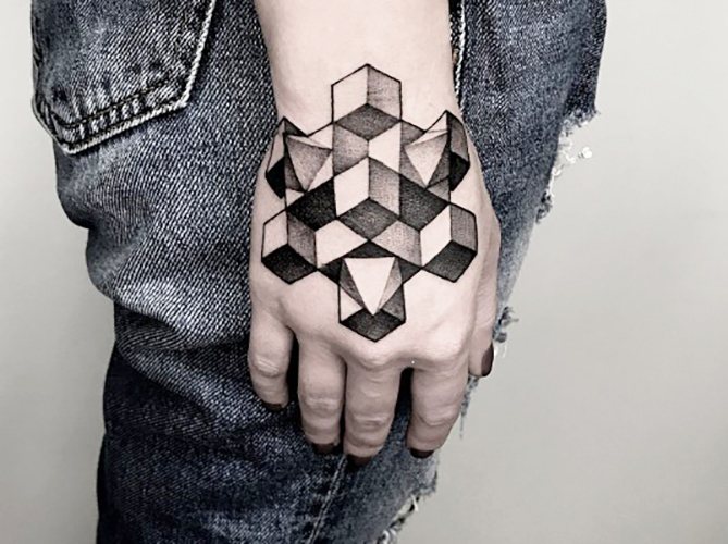 Tatouage de géométrie sur le bras. Croquis de filles, d'hommes, colorés, en noir et blanc