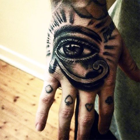 Tattoo œil Montagne