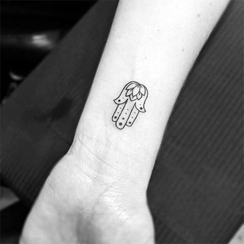 Tatouage de jambons sur le poignet