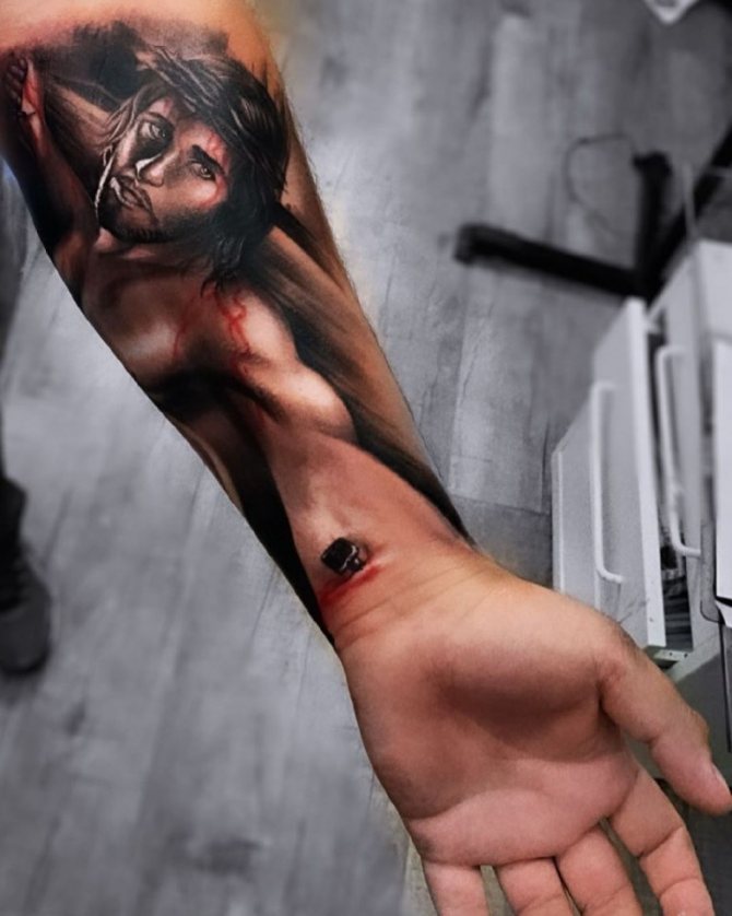 signification du tatouage de jesus christ