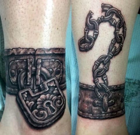 Manches de tatouage