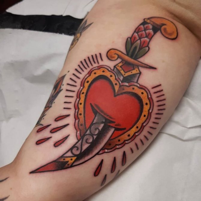 croquis d'une dague de tatouage