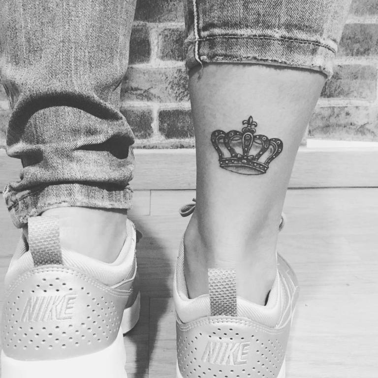Tatouage de la couronne