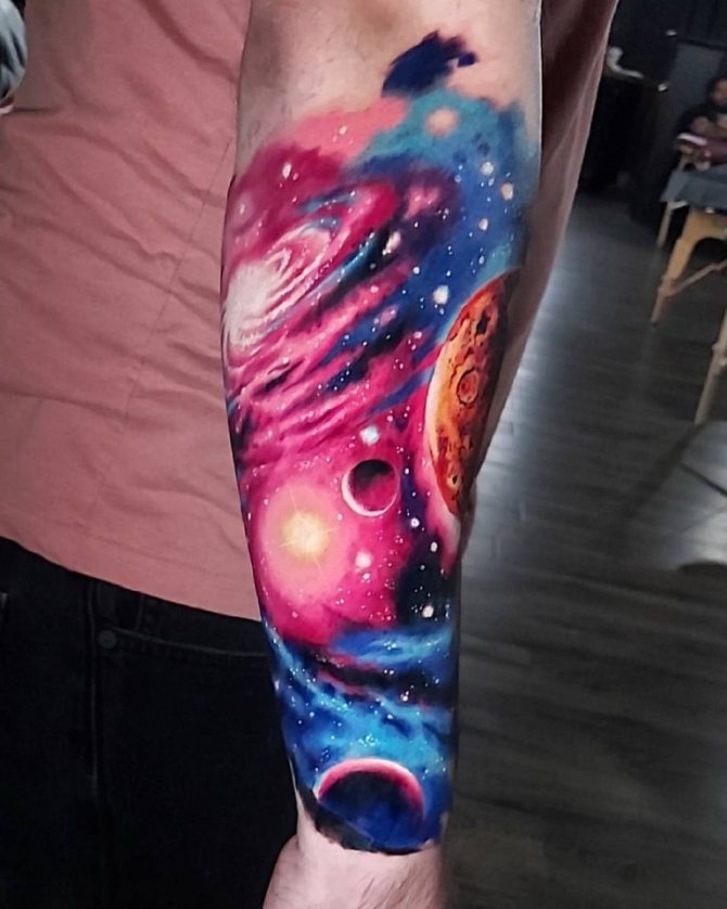 tatouage espace extra-atmosphérique
