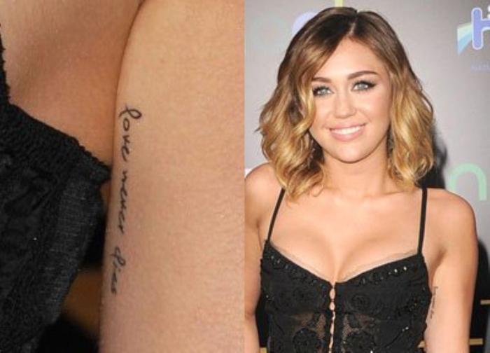Tatouage sur la main de Maya Cyrus