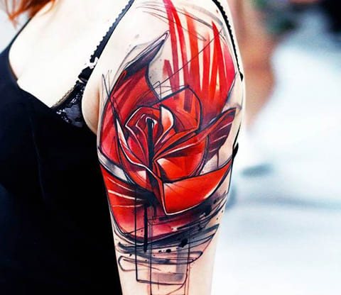 Tatouage coquelicot sur l'épaule d'une fille - photo