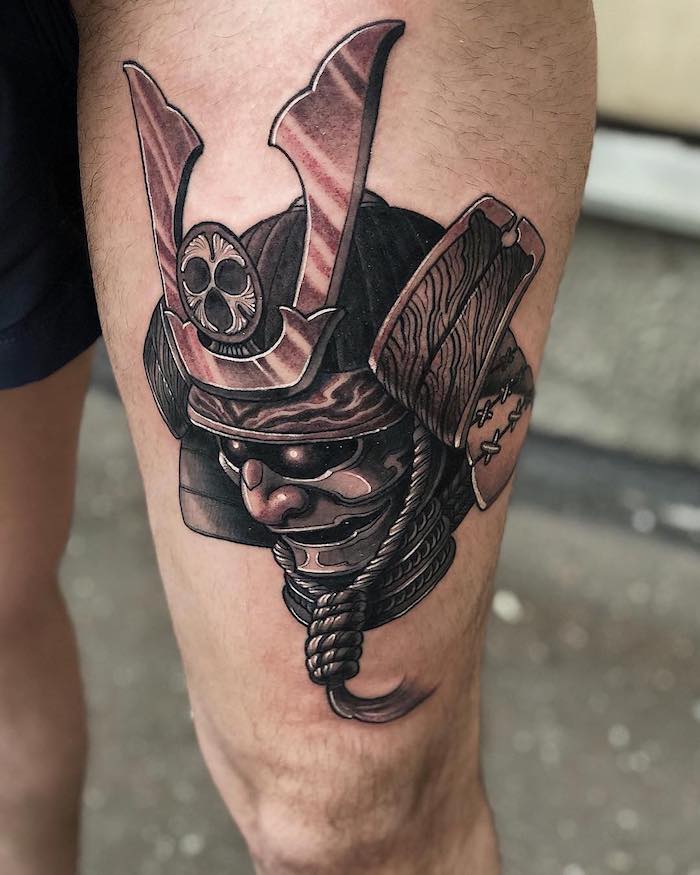 masque de samouraï tatoué