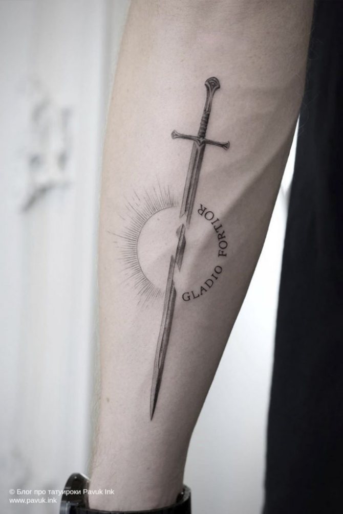 tatouage d'épée 19