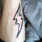 Tatouage de l'éclair