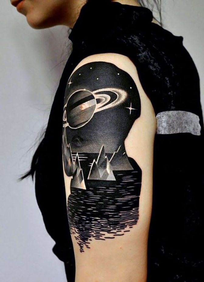 Mer de tatouage - Mer de tatouage noir et blanc - Mer de tatouage