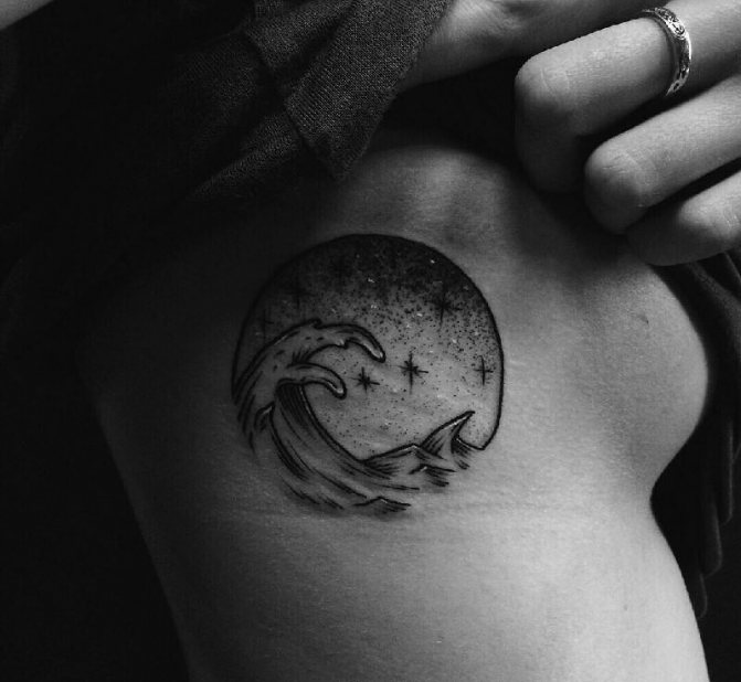 Mer de tatouage - Mer de tatouage noir et blanc - Mer de tatouage
