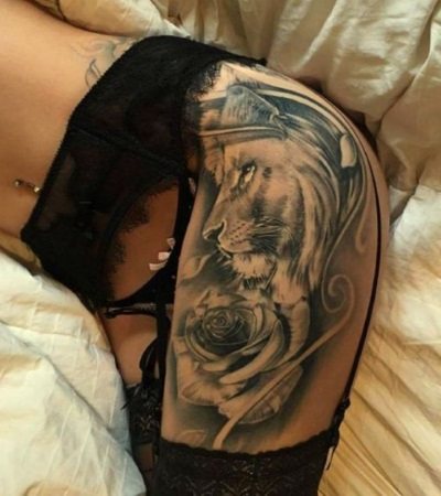 Tatouage sur la hanche pour les filles : croquis, motifs, inscriptions, petits tatouages, fleurs, animaux, dragons, roses. Photo