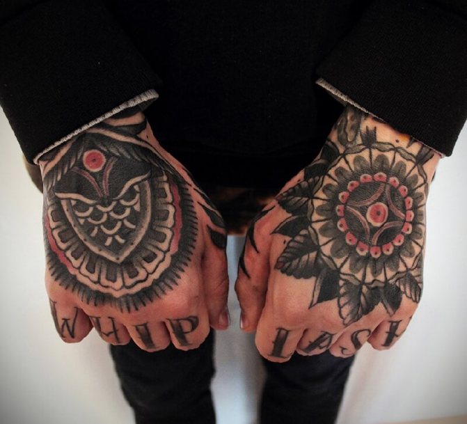 Tatouage sur la main - Tatouage sur la main - Décoration de tatouage sur la main