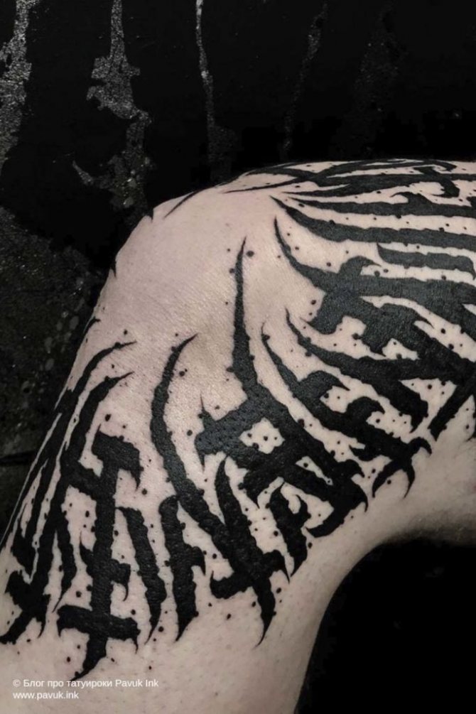 tatouage sur les genoux 13