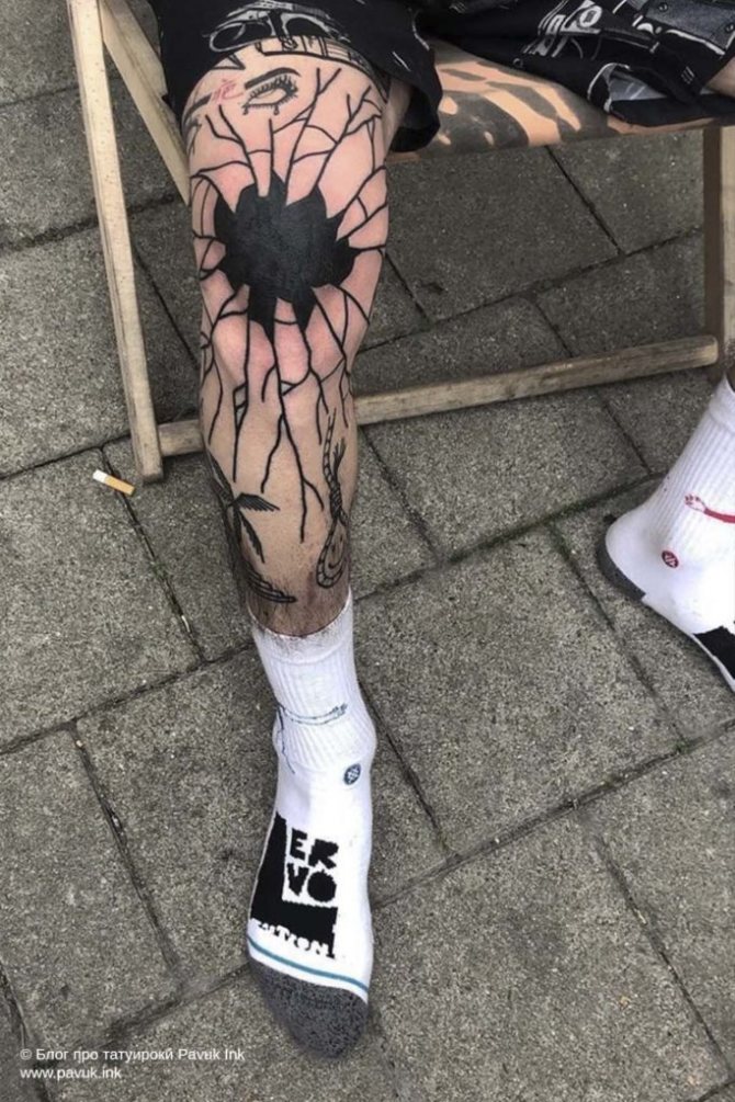 tatouage sur les genoux 14
