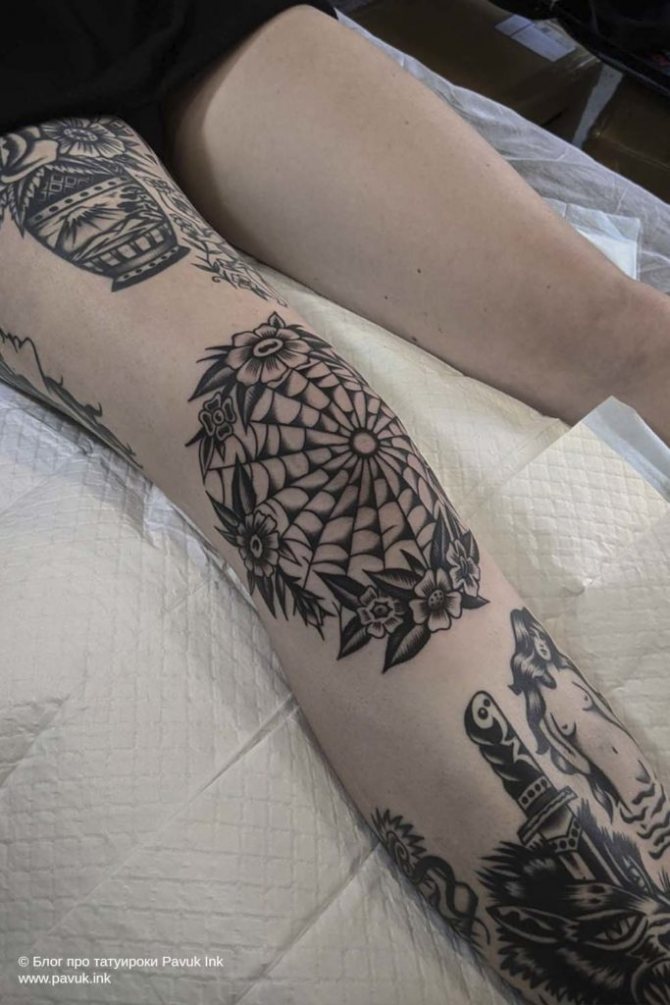 tatouage sur les genoux 33