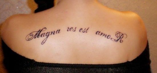 tatouages en latin