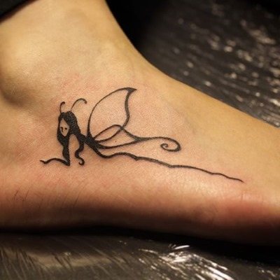 Tatouage sur la jambe pour les filles. Photos et significations des tatouages féminins, dessins, motifs, beaux, petits, originaux.