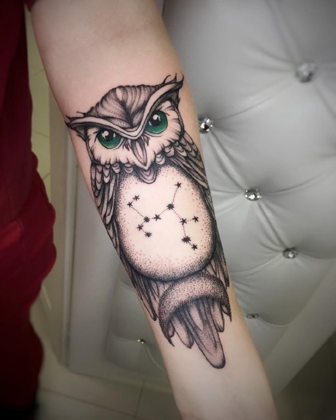 Tatouage sur l'avant-bras pour les filles