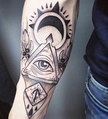 Tatouage sur les mains pour les hommes avec signification, significations, inscriptions traduites slaves, latines, motifs celtiques