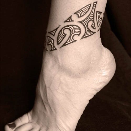 Tatouage féminin à la cheville avec signification. Photo, signification