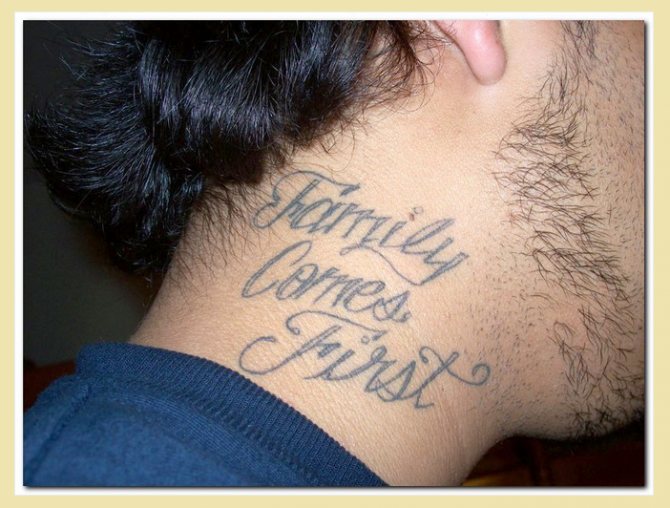 Tatouage sur le cou pour les filles et les garçons