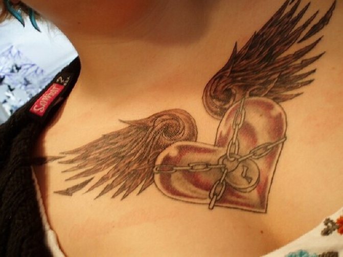 tatouages de cou pour femmes