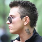 tatouage au cou