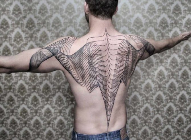 Tatouage sur le dos - Tatouage sur le dos