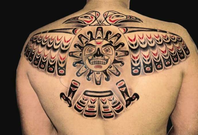 tatouage dans le dos