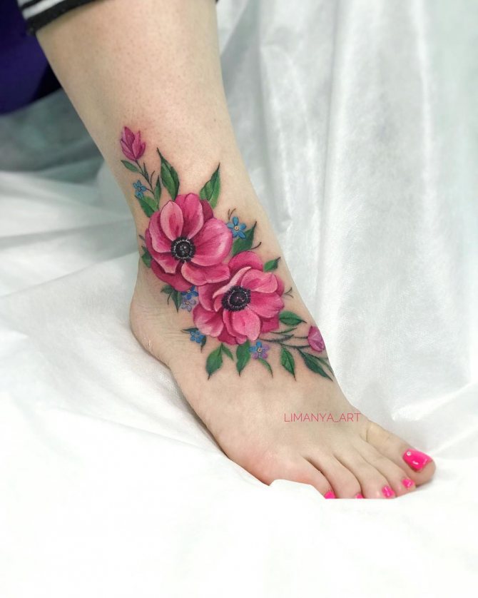 tatouage sur le pied photo 13