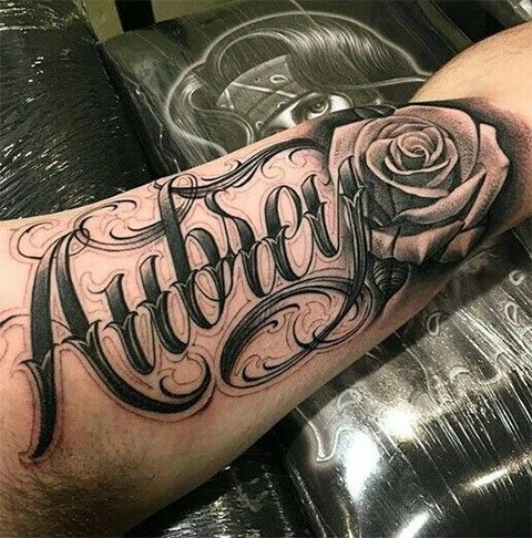 Inscriptions de tatouage - photo