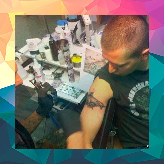 Tatouage Oxy avec la peinture de Breughel.